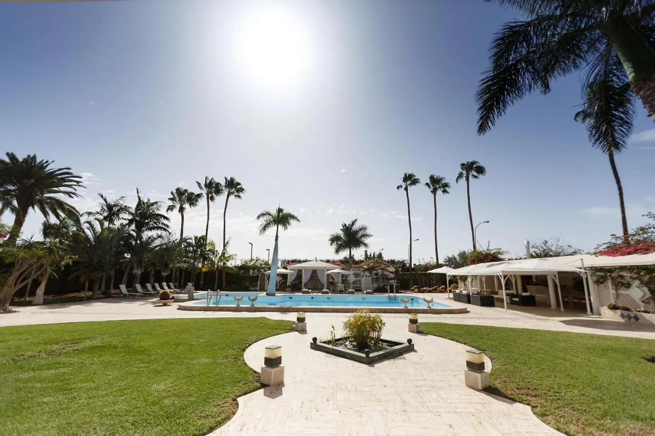 Magnificent Villa Piera Maspalomas  Espanha